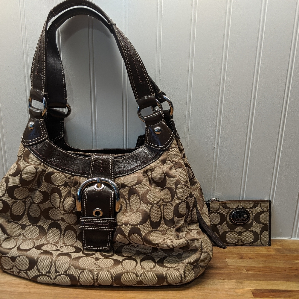 Coach purse and card wallet Authentic